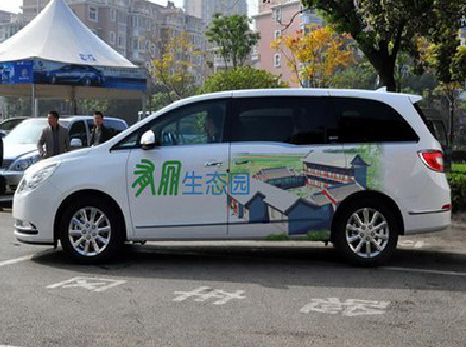 商南户外车贴喷绘如何保持效果?