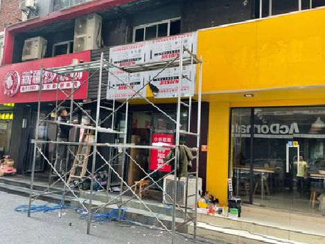 商南制作广告招牌如何避免它发黄？